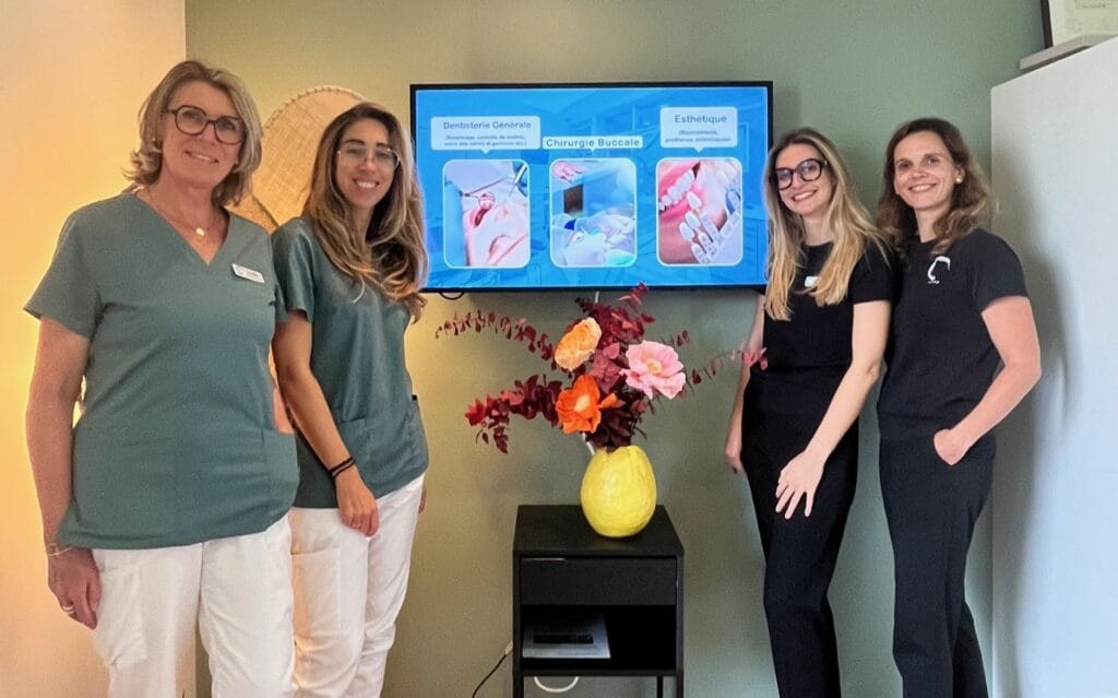 TV dentiste exemple de cabinet équipé